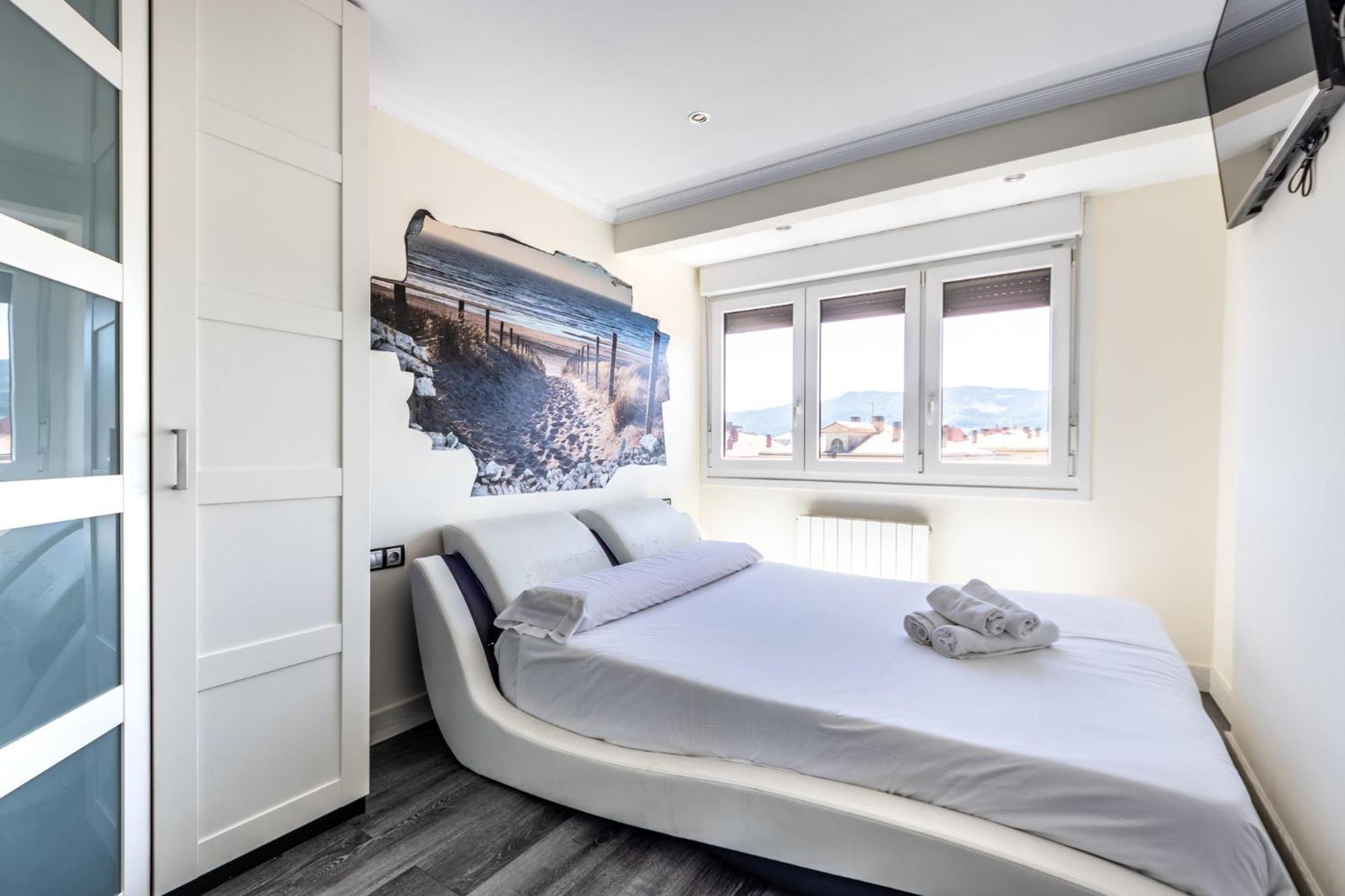 Bilbao Airport By Aston Rentals Derio Εξωτερικό φωτογραφία